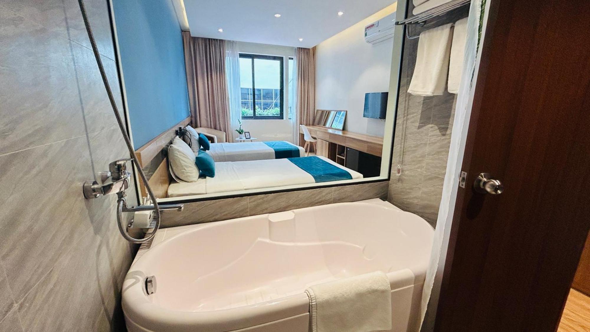 Hotel Mango - Ha Noi Railway Station 2*